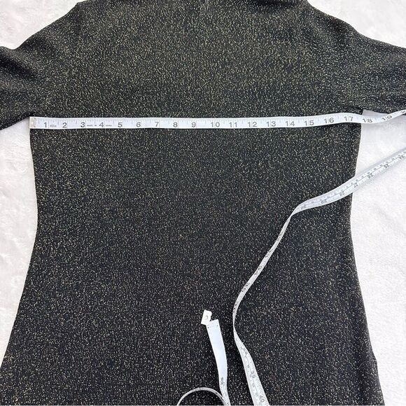 Ann Taylor black and gold shimmer thread silk blend v-neck top NWT size M - Picture 8 of 10